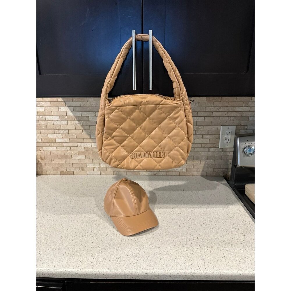 STEVE MADDEN Gift Set Hobo Bag And Ball Cap Hat Camel/Tan
